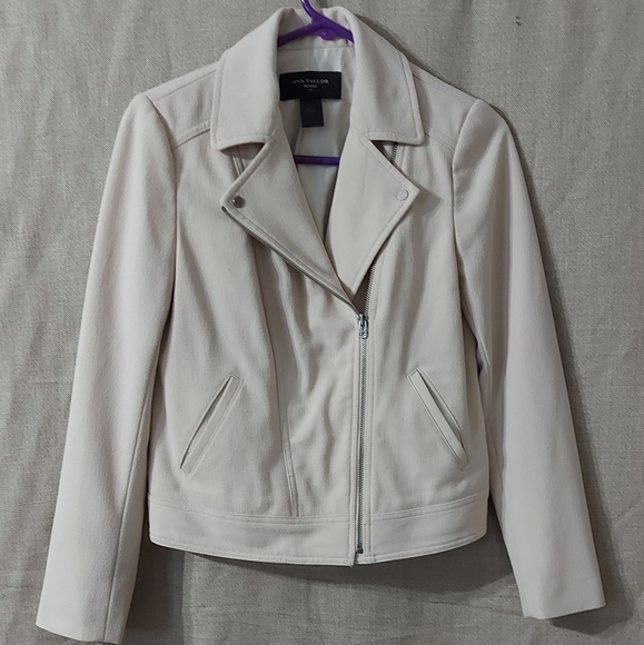 Ann Taylor Jackets size 4P petite color cream - Picture 11 of 13